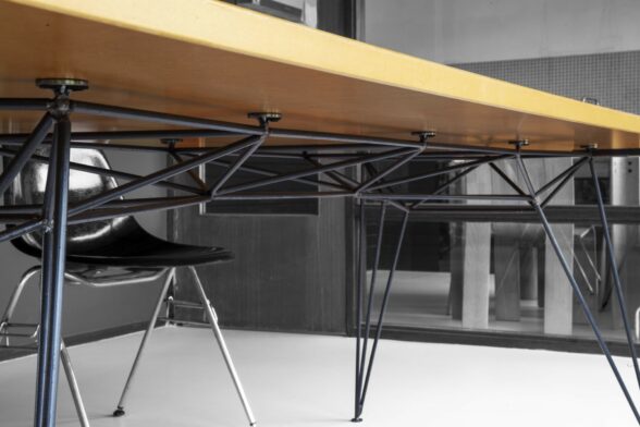 SPUTNIK vakwerk tafel detail 1